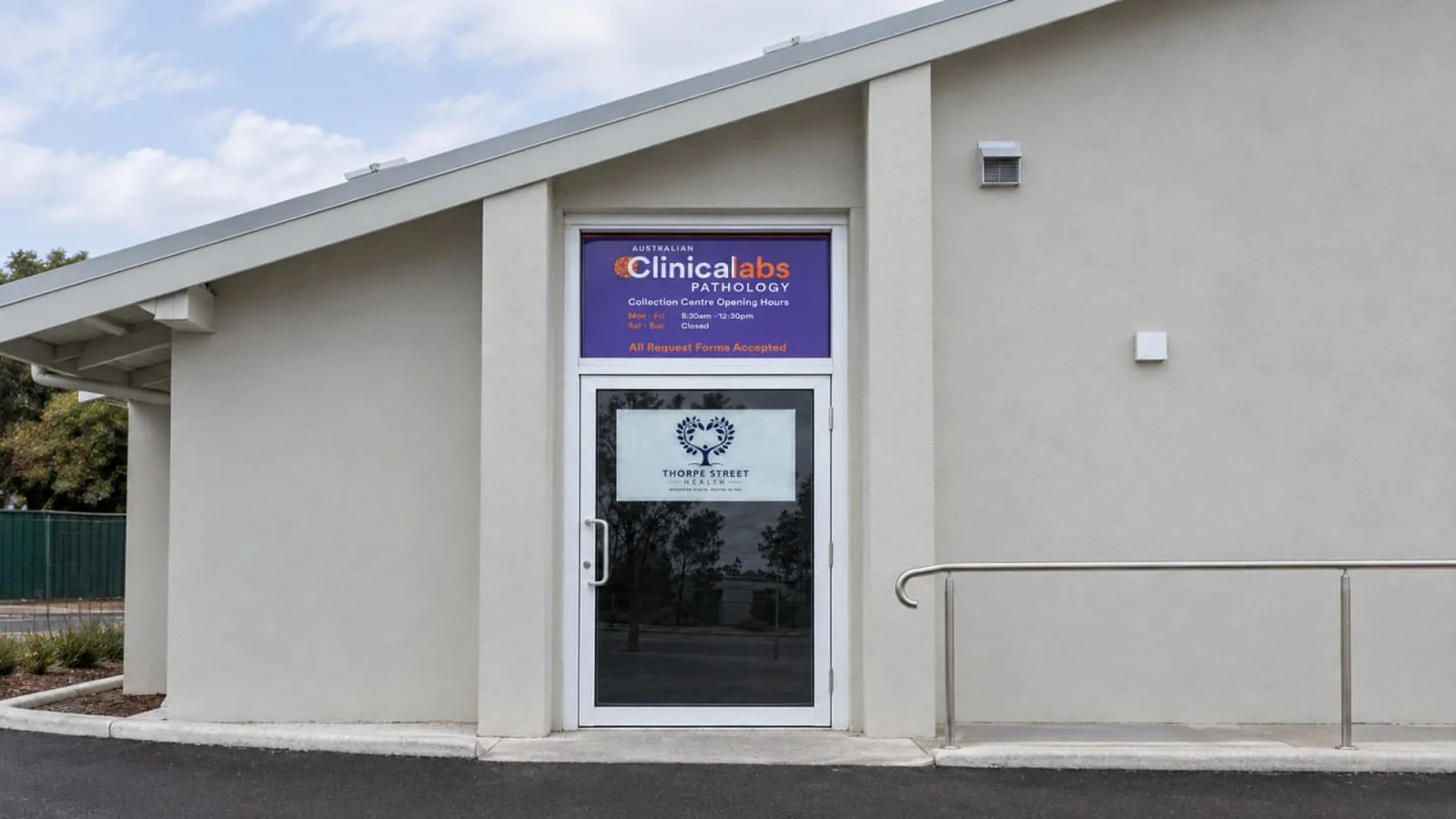 The entrance to the Australian Clinical Labs collection centre at Thorpe Street Health